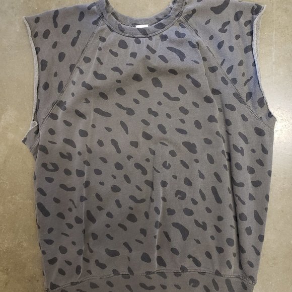 CLARE V Jaguar Print Sleeveless Sweatshirt - Picture 3 of 8